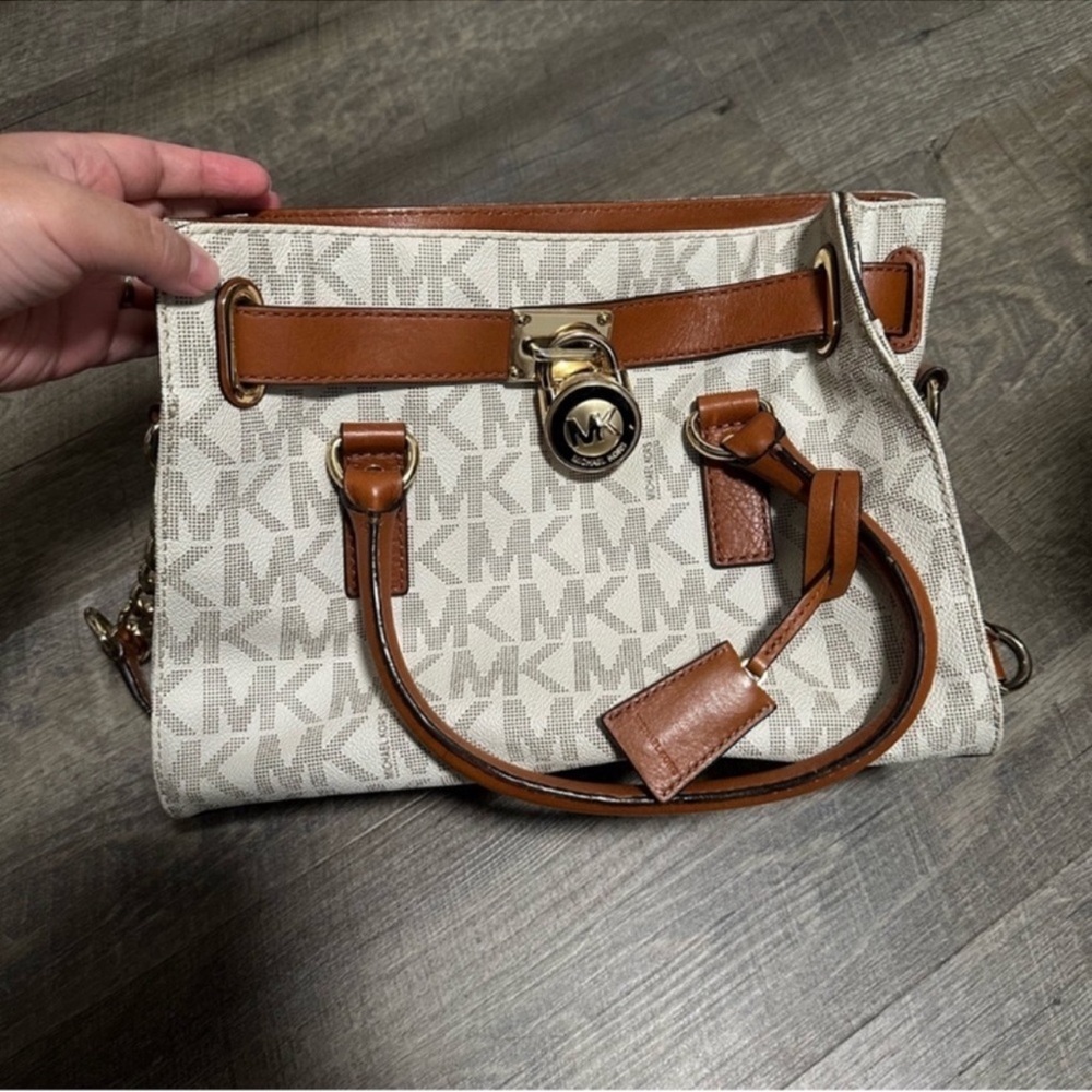 Michael Kors Tan and Cream Shoulder Bag